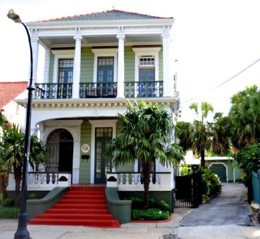 Five Continents Bed And Breakfast Ню Орлиънс Екстериор снимка